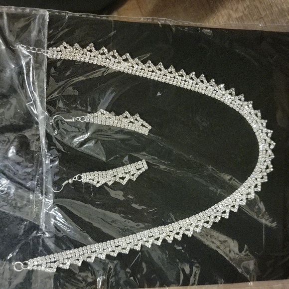 JEWELRY SET. - Picture 5 of 5